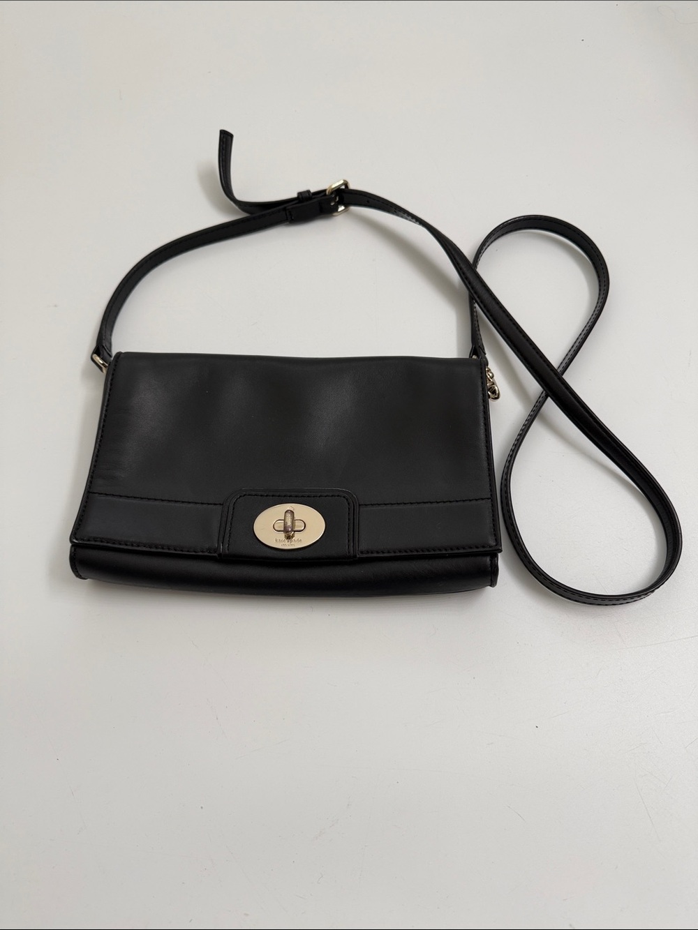 Kate Spade Black Leather Crossbody Wallet Clutch Turn Lock Gold Hardware